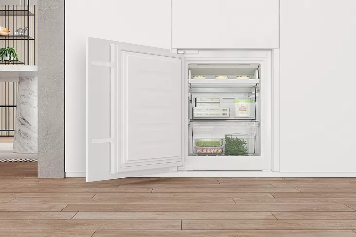 Встраиваемый холодильник-морозильник Whirlpool WHC20T352