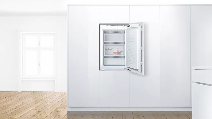 Встраиваемая морозильная камера BOSCH GIV21AFE0