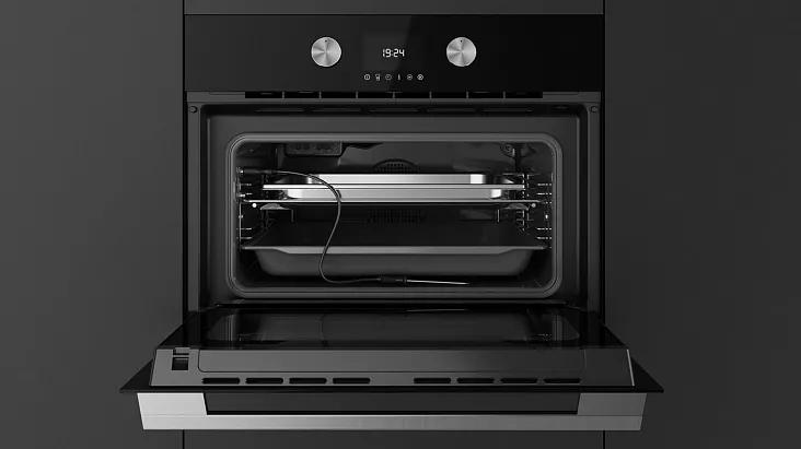 Компактный духовой шкаф с паром Teka HLC 8470 SC NIGHT RIVER BLACK