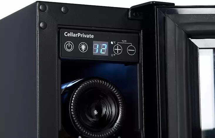 Встраиваемый винный шкаф Cellar Private CP007