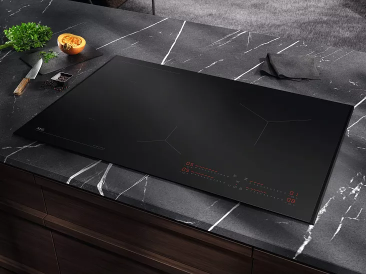 Индукционная варочная панель AEG NII84B30AB
