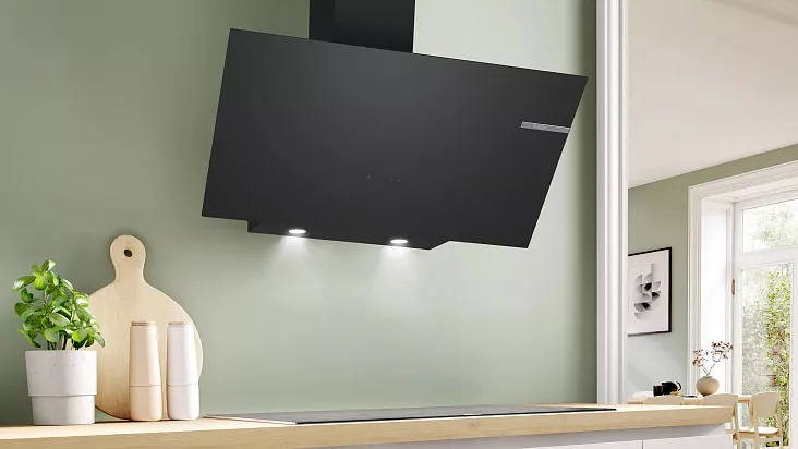 Наклонная вытяжка BOSCH DWK96PJ60T
