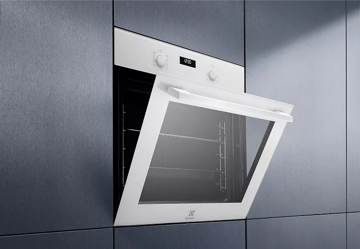 Электрический духовой шкаф Electrolux EOF5F50V