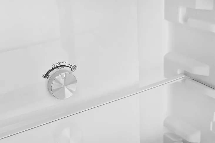 Холодильник-морозильник French Door ZUGEL ZRFD200B