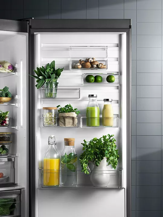 Встраиваемый холодильник-морозильник Electrolux E6MNCE19S