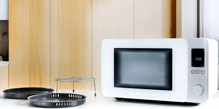 Микроволновая печь Smeg MOC02WHMEU