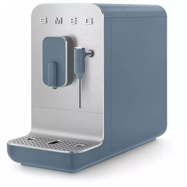 Автоматическая кофемашина Smeg BCC12SBMEU