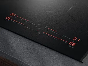 Индукционная варочная панель AEG NII84B30AZ