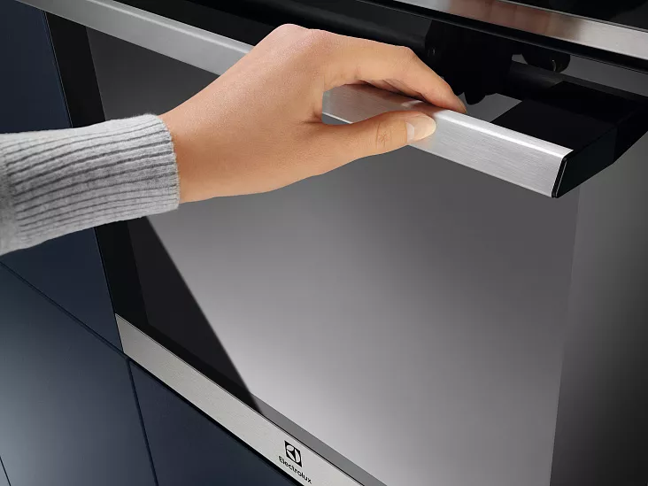 Электрический духовой шкаф Electrolux EOD5H70BX