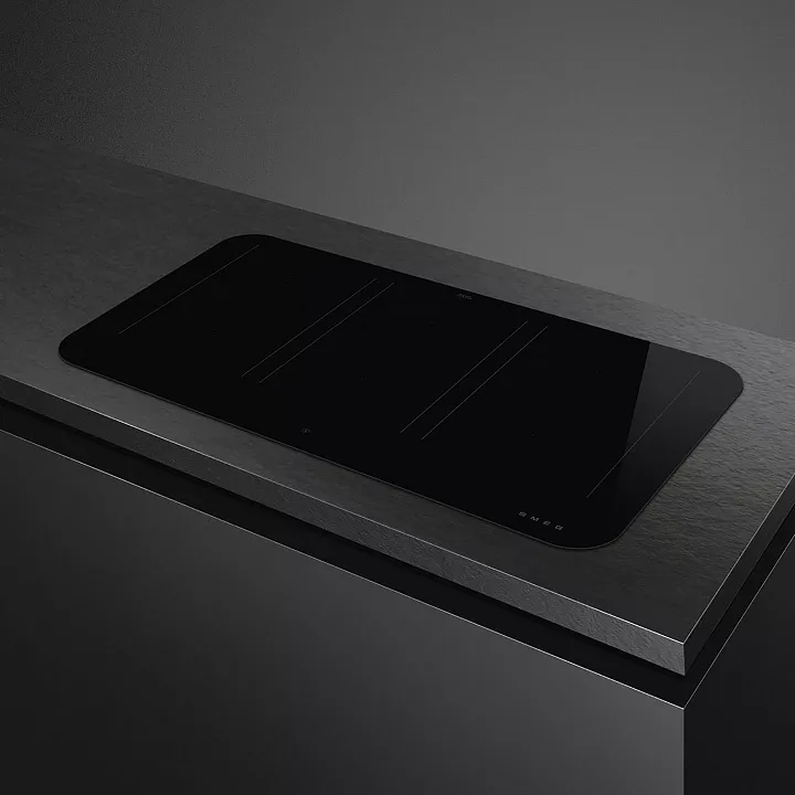 Индукционная варочная панель Smeg SISL7964