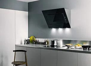Наклонная вытяжка Falmec QUASAR GLASS BLACK 90