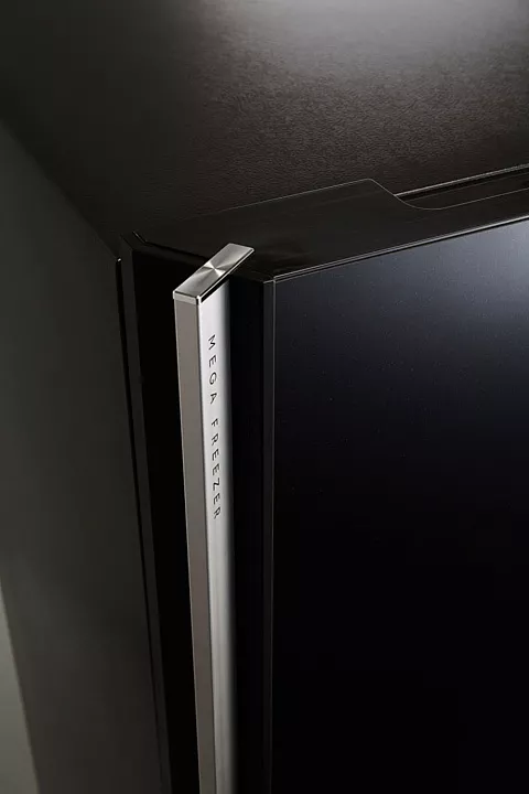 Холодильник-морозильник Sharp SJ-XG60PG-BK