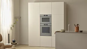 Встраиваемая пароварка V-ZUG CombiSteamer V6000 45M PowerSteam AutoDoor (CSM6T-23047 черное стекло)