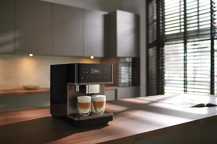 Автоматическая кофемашина Miele CM 6360 OSBR