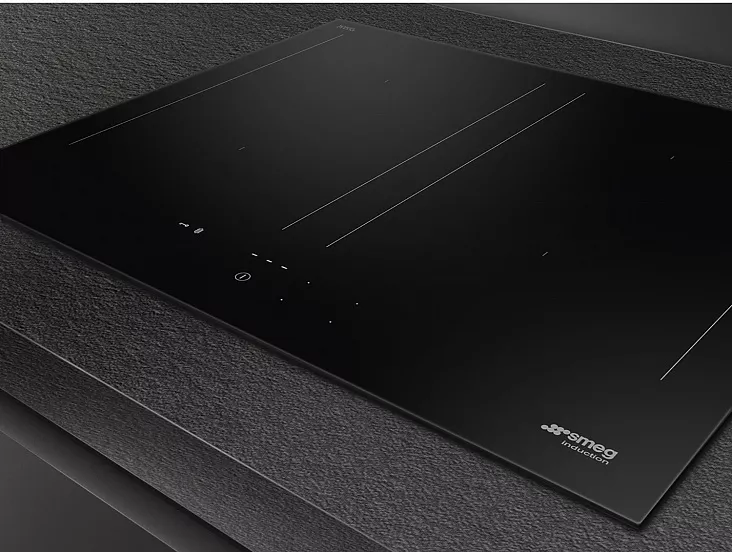 Индукционная варочная панель Smeg SIM3644D