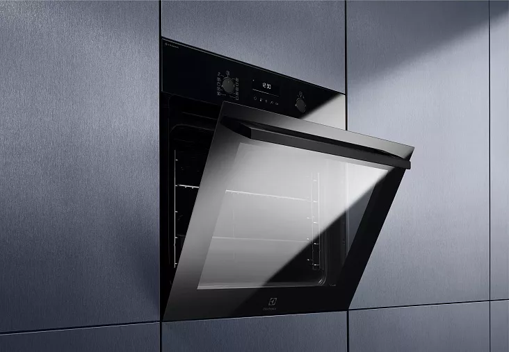 Электрический духовой шкаф Electrolux EOD6F77WZ