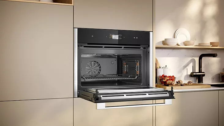 Компактный духовой шкаф с свч NEFF C24MS31N0
