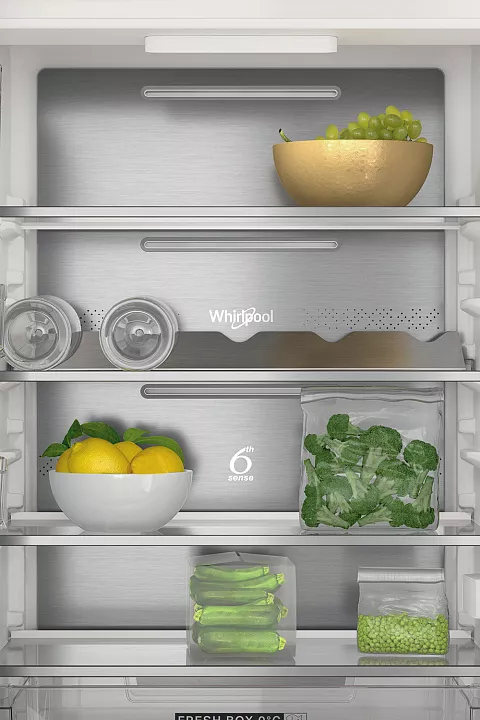 Встраиваемый холодильник-морозильник Whirlpool WHC18T132