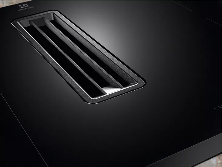 Индукционная варочная панель с вытяжкой Electrolux ECC8344