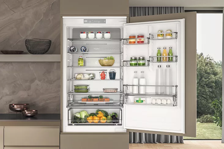 Встраиваемый холодильник-морозильник Whirlpool WHSP70T122