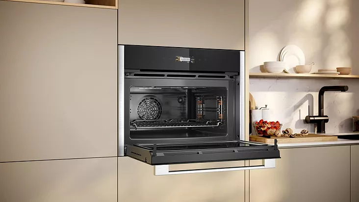 Компактный духовой шкаф с свч NEFF C24MR21N0