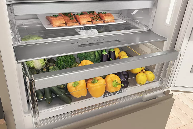 Встраиваемый холодильник-морозильник Whirlpool SP40812EU2