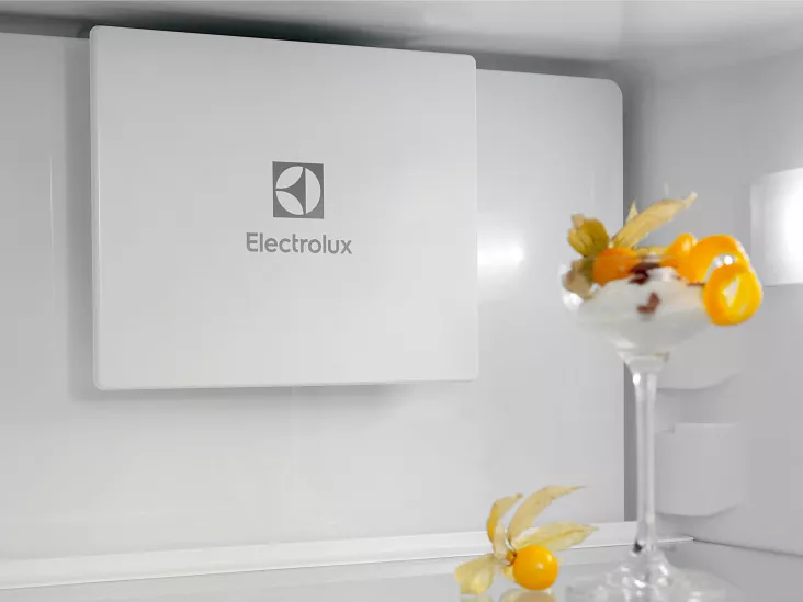 Встраиваемый холодильник-морозильник Electrolux E7TNGE75S