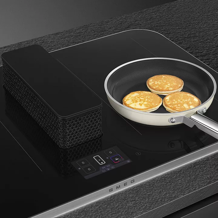 Индукционная варочная панель с вытяжкой Smeg HHSL7845X