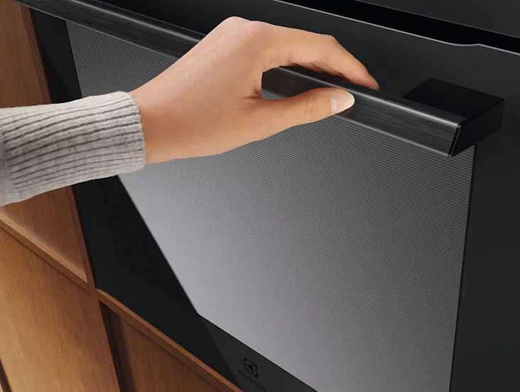 Электрический духовой шкаф Electrolux EOE9P3ST