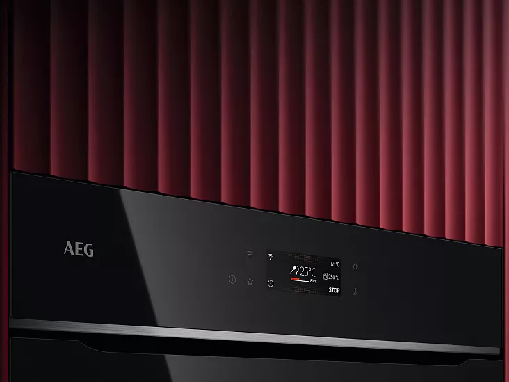 Электрический духовой шкаф AEG OS6PB631AB