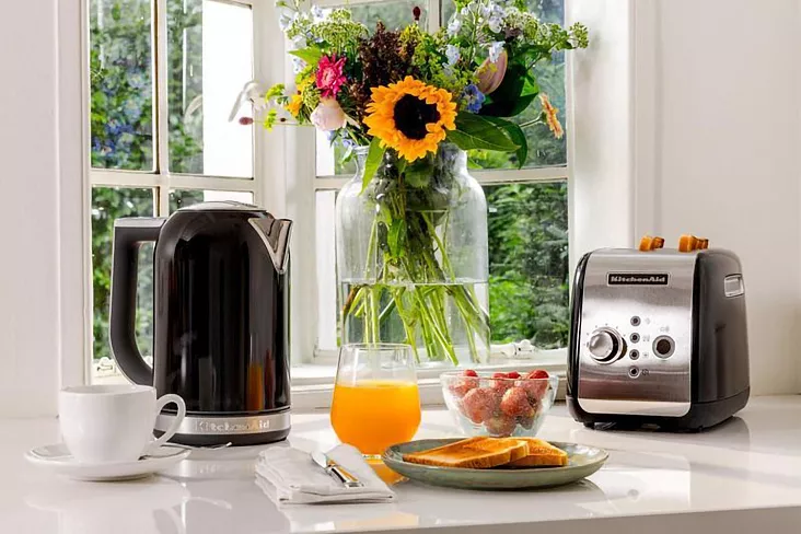 Тостер KitchenAid 5KMT221EOB