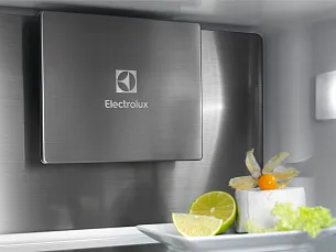Встраиваемый холодильник-морозильник Electrolux E6MNCE19S