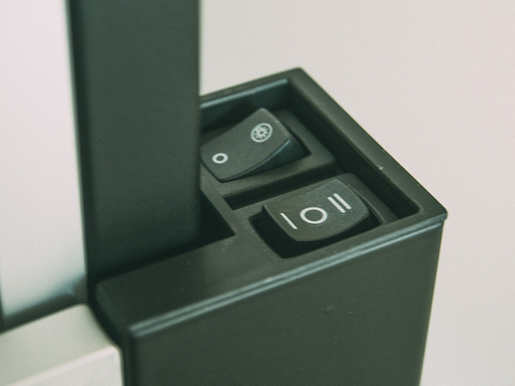 Вытяжка с выдвижным экраном LEX HUBBLE G 600 BLACK